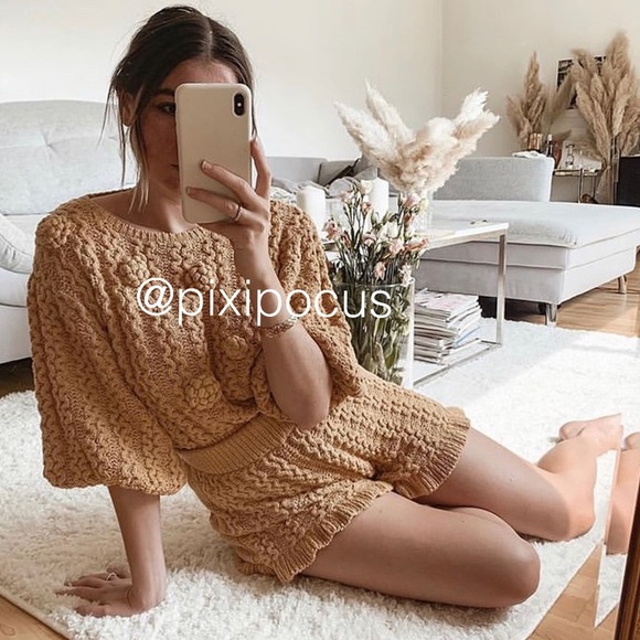 ZARA Embroidered Ruffle Sweater Orange NWT - Picture 6 of 10